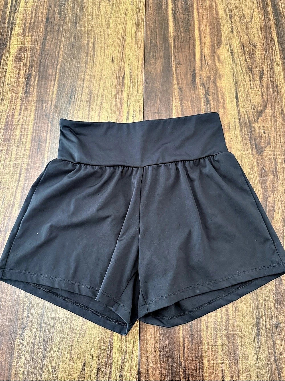 Soothfeel Women's High Waisted Running Shorts with Zipper Pocket High Waisted